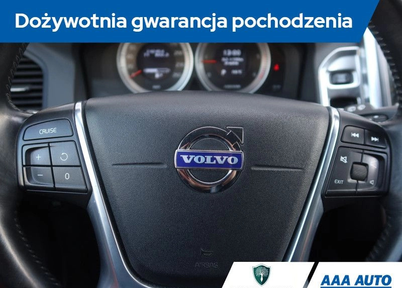 Volvo XC 60 cena 57000 przebieg: 242450, rok produkcji 2013 z Nowy Dwór Gdański małe 211